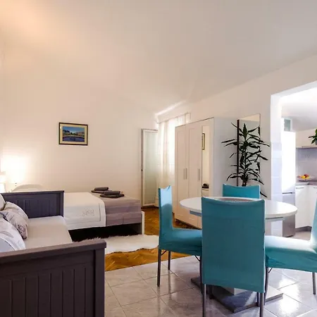 Apartment Korda L&m- Suhi Potok Jesenice (Split-Dalmatia)